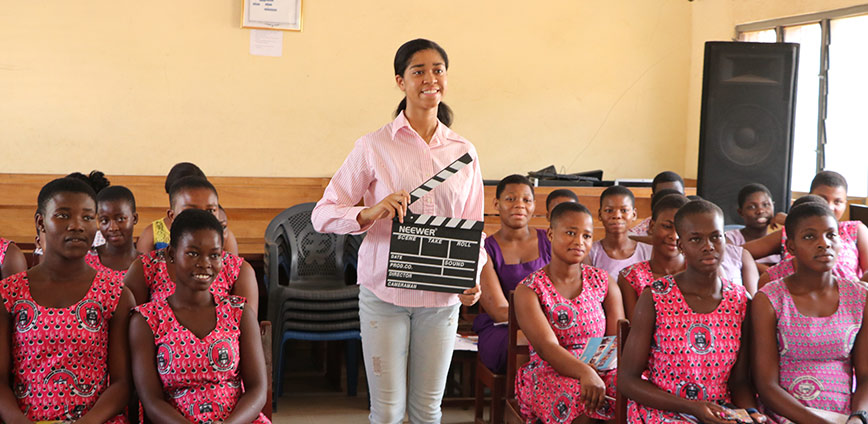 Zuriel Oduwole training young students in the art of film making